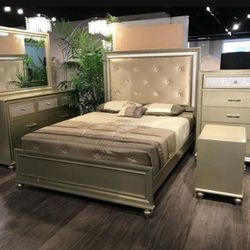 New Queen Size 5 Piece Bedroom Set With Dresser Mirror Nightstand Chest Without Mattress And Free Delivery