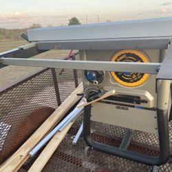 Table Saw With Full accessories and wood
