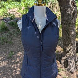 Amazon Essentials Women's Blue Puffer Vest 