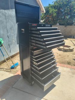 Craftsman tools box..H..61..W..27..D..18