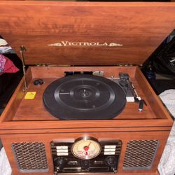 Record player/ Bluetooth/ aux cord /fm radio / cd player