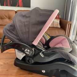 Babytrend Infant Car seat —