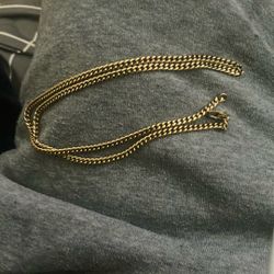 Gold Chain Link No Pendant 