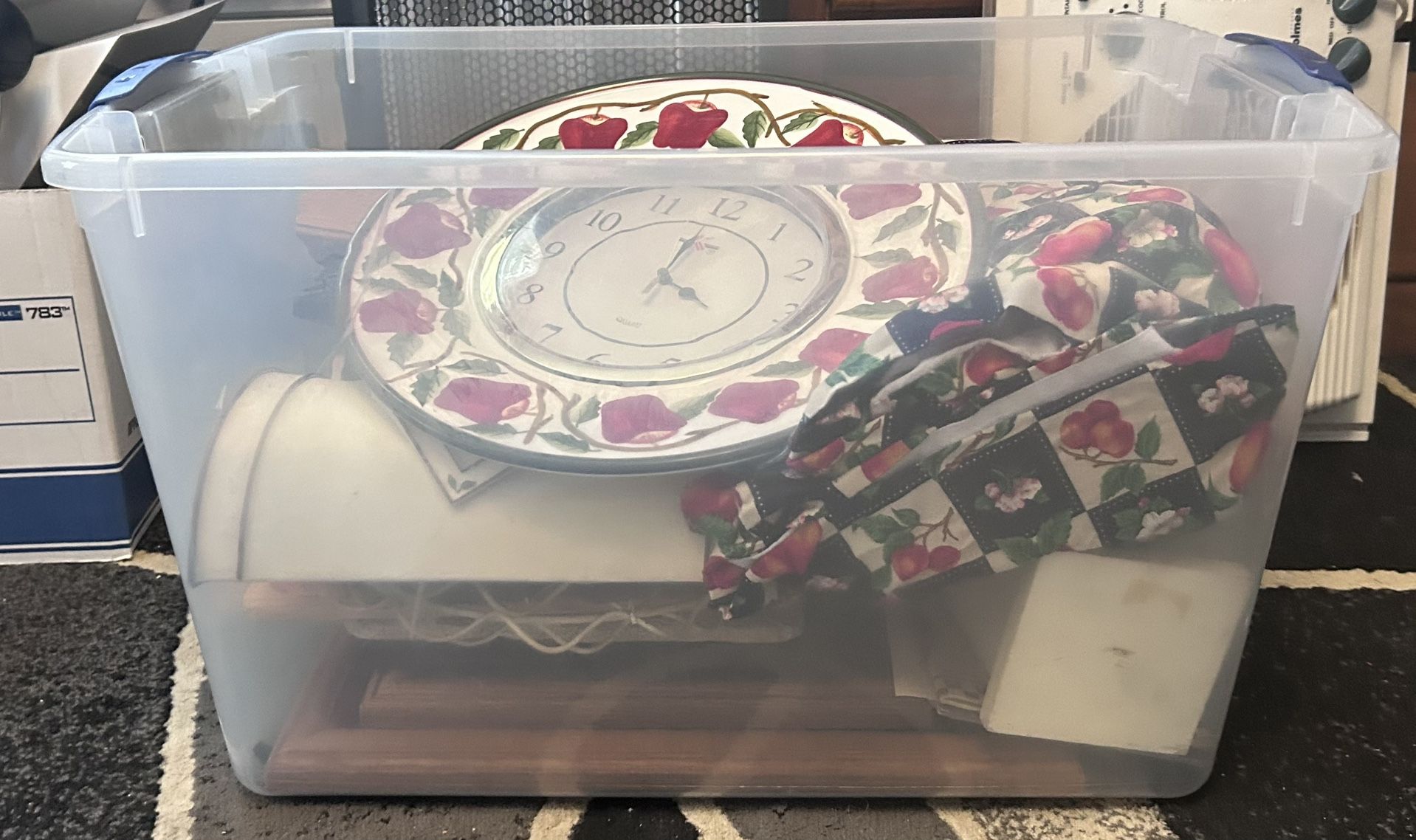 Apple Kitchen Decor
