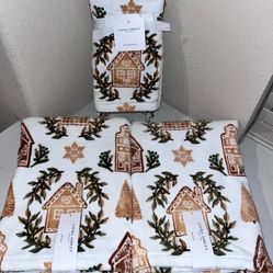 4-NWT LAURA ASHLEY GINGERBREAD HOUSE DESIGN TOWELS SET BUNDLE