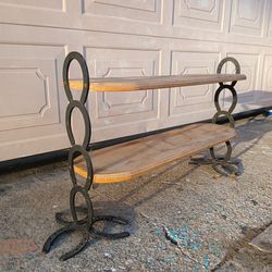 Horseshoe boot/Plant rack