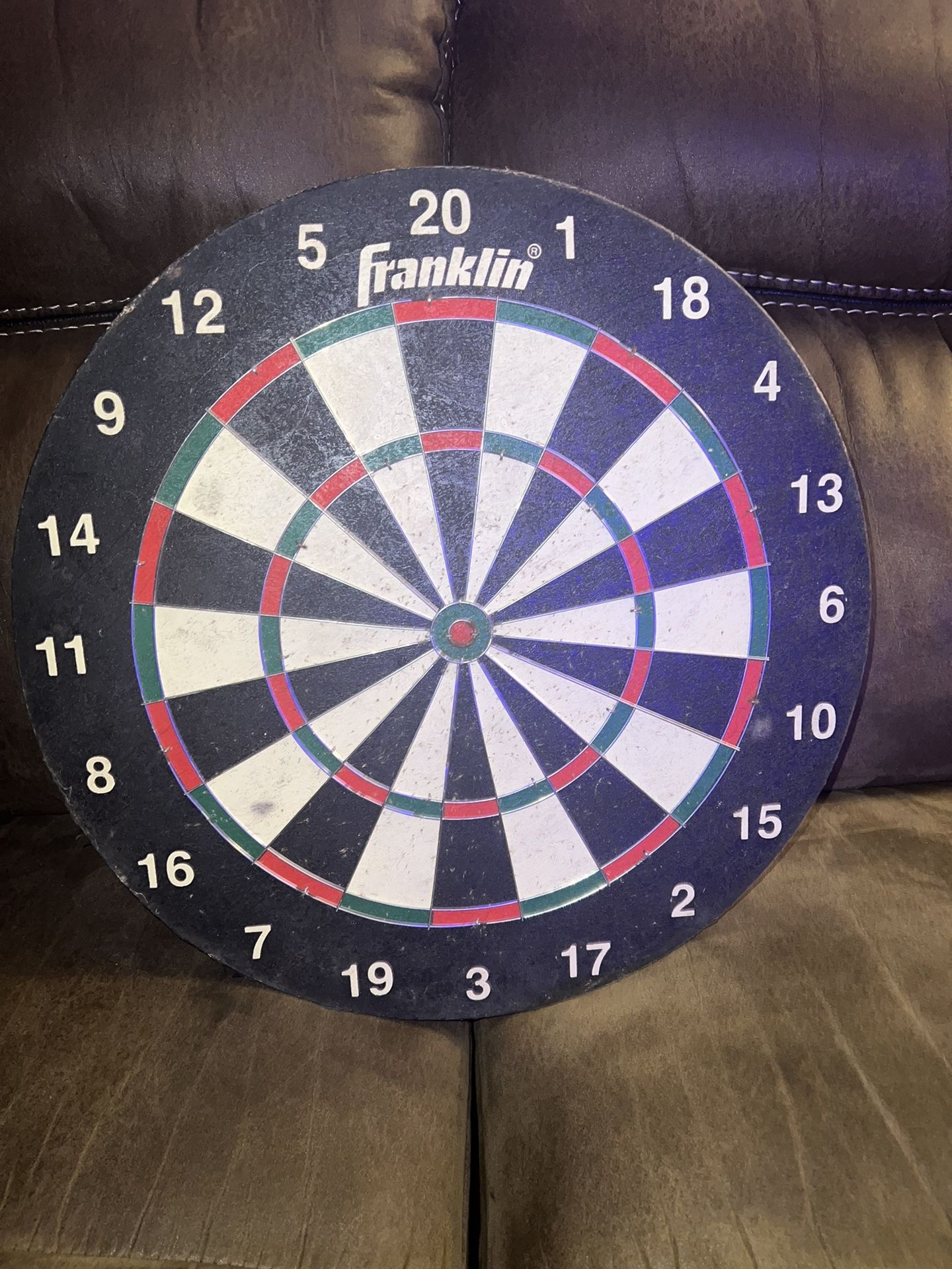 Franklin Sports 18-Inch Pro Wire Bristle Dartboard