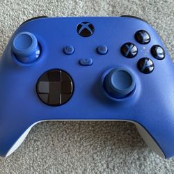 ***NO TRADES!!!*** Shock Blue Xbox Series X|S controller ***NO TRADES!!!***