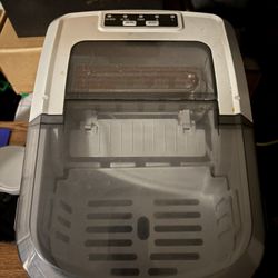 Like New Ice Maker
