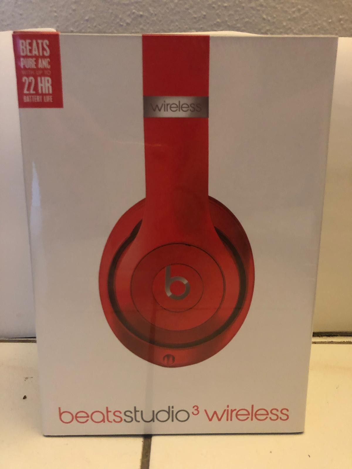 Beats studio 3 wireless red