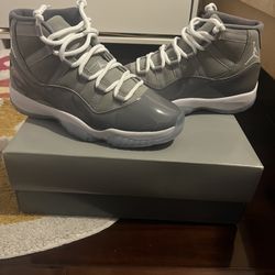 Air Jordan 11 Cool grey Size 9