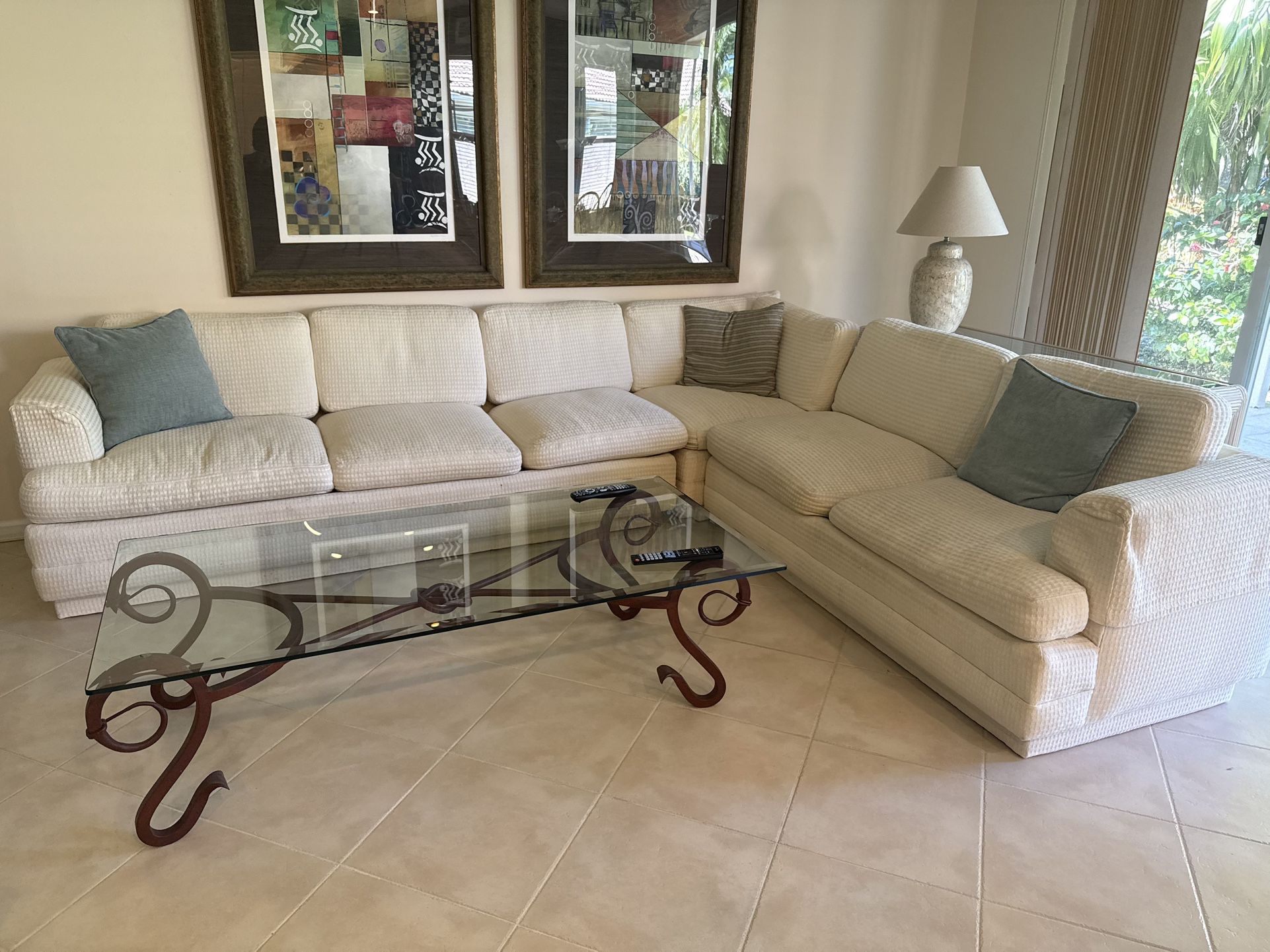 Living Room Table And Couch