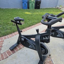 Soulcycle studio bike (free delivery)