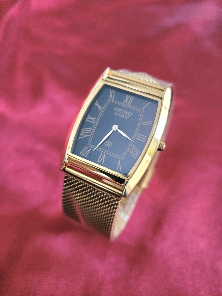 ⚡️NEW OLD STOCK - Rare - Vintage Seiko Slim Tank Quartz Men's Gold Watch