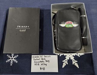 FRIENDS CENTRAL PERK CROSS BODY