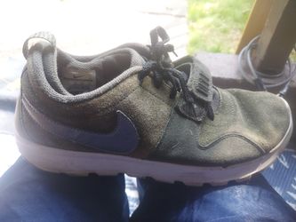 Men's Nike Trainerendor Size 11