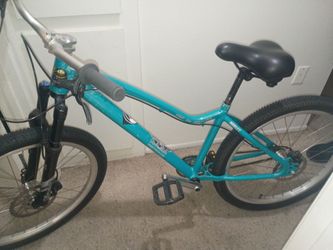 Hurley Hydrous 26" Dirt Jumper BMX Street Cruiser bicycle