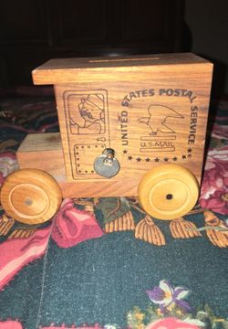 Wooden Logomobile wind up mail truck bank