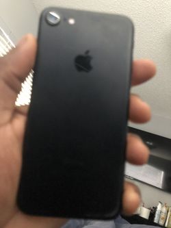 iPhone 7 128g unlocked mint condition