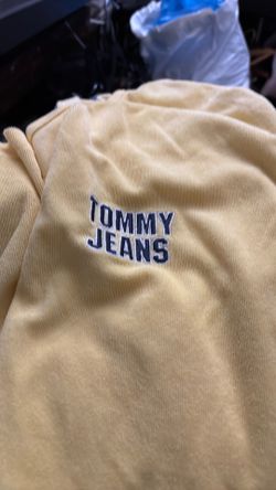 Versatile light weight sweater vest by TH