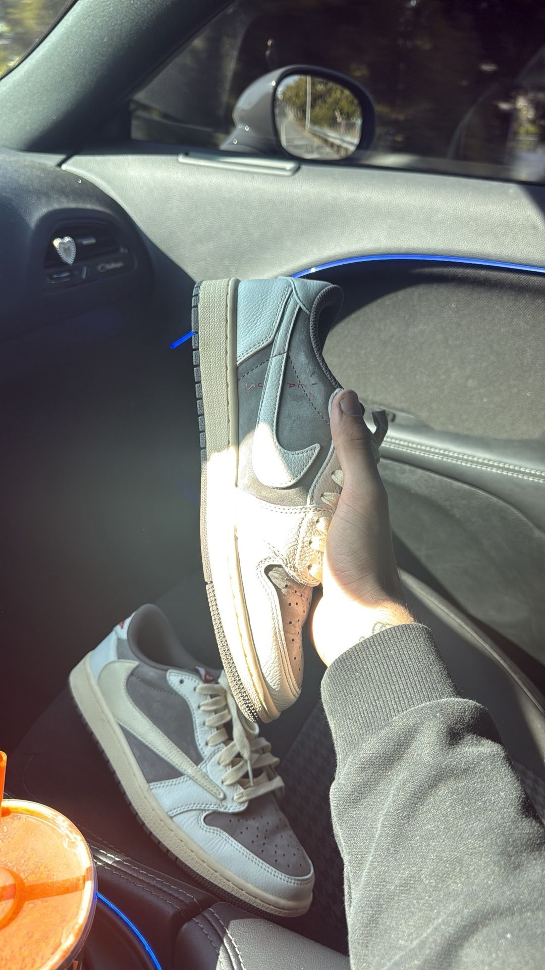jordan 1 low reverse mocha