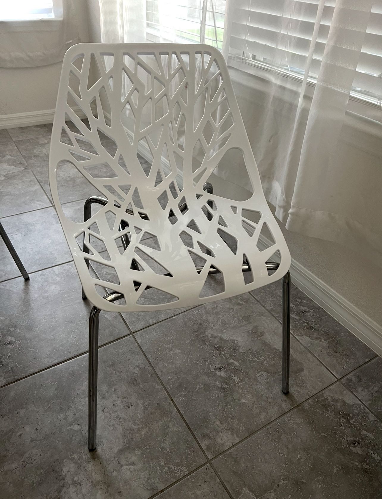 (4) White Plastic Dining Chairs with Metal Frame
