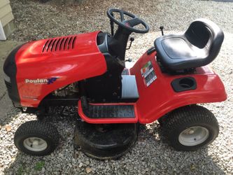 poulan xt gear drive 12.5 hp 30 inch for Sale in Noblesville IN