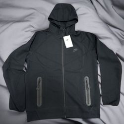 Black Nike Tech Fleece Hoodie