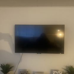 URGENT!! MOVING OUT OF STATE!! MUST GET RID OF ASAP $150 in good condition!!