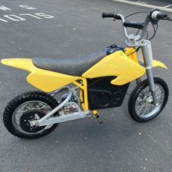 Razor MX650.  Stock With Upgraded SLV BATTERY