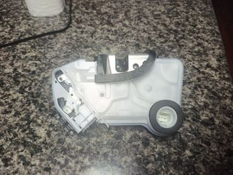 Front Left Door Lock Actuator Fit Lexus/Toyota Camry /Corolla /RAV4 Sienna