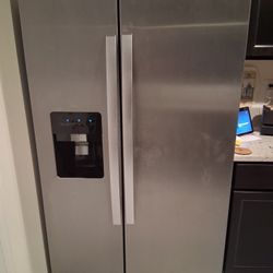 Whirlpool  Refrigerator