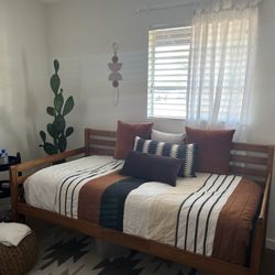 Daybed With Mattress