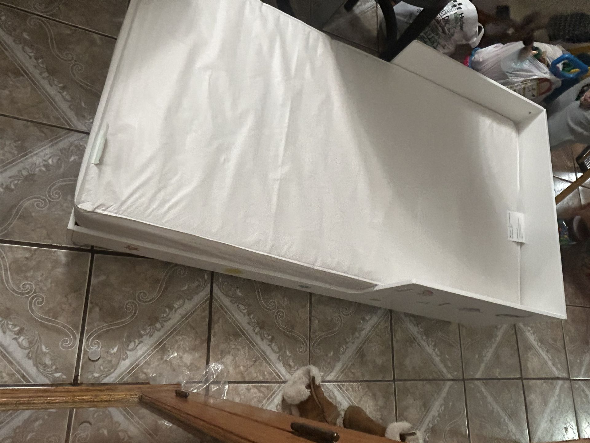 Toddlers Bed Uses Crib Size Matresss