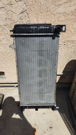 Radiator for Chevy Tahoe 2003