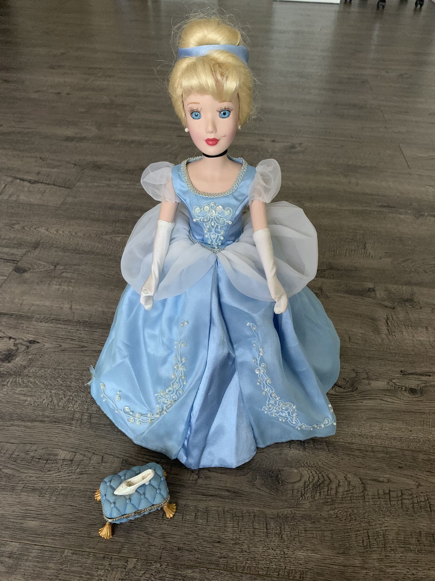 Disney Princess Cinderella Porcelain Doll