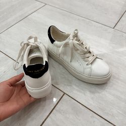 Kurt Geiger Sneakers