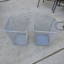 Bathroom Metal Trash Can $10 For Each Very Clean Just Washed It 