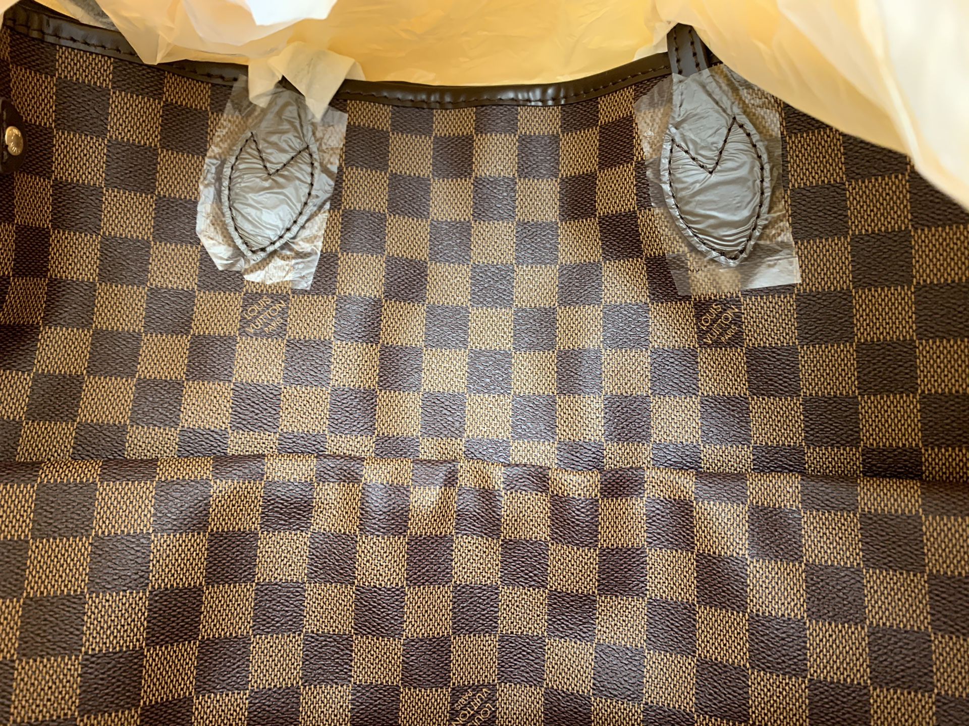 Louis Vuitton Bag ... BRAND NEW !!!! $400 or best offer