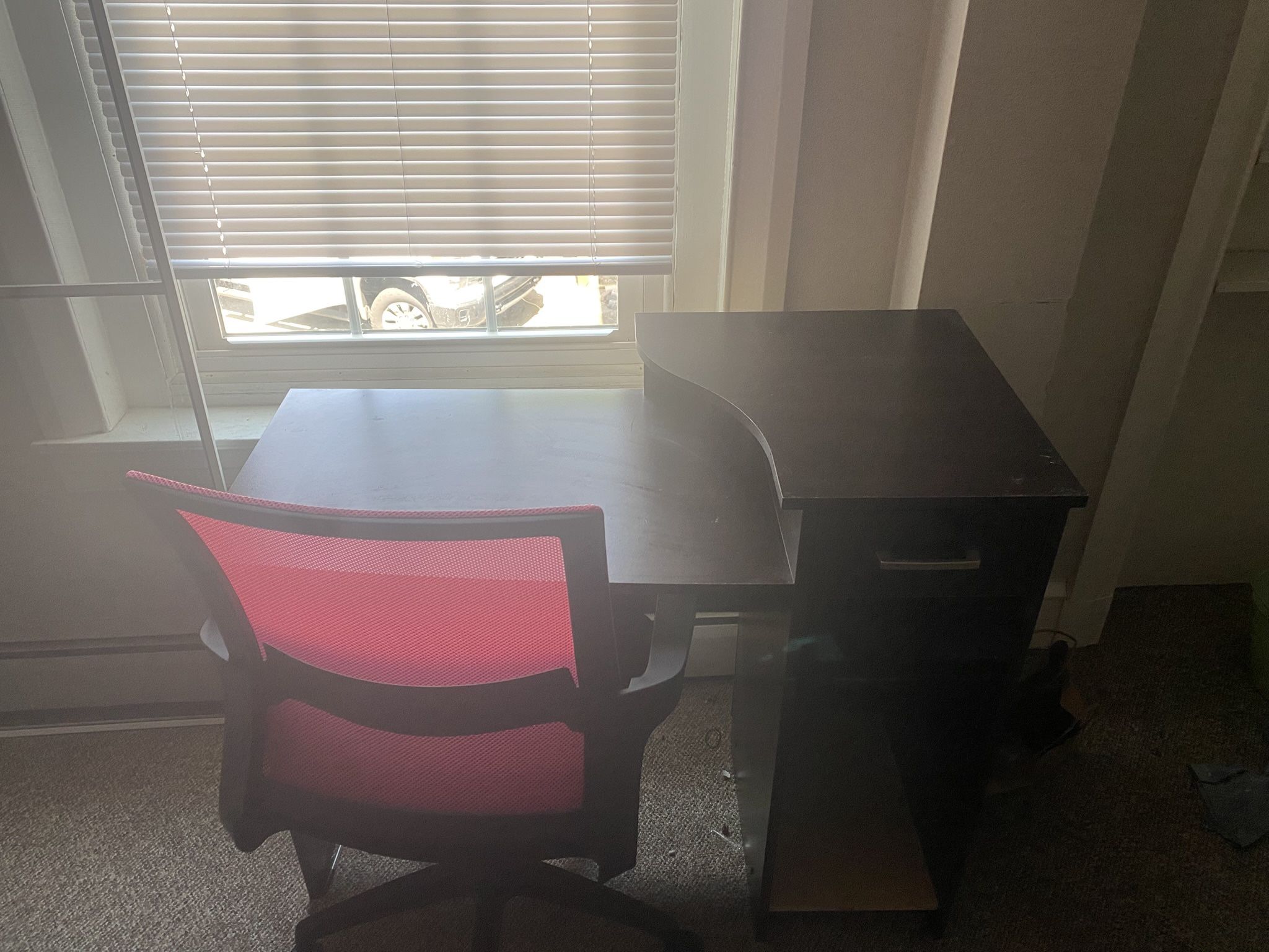 Preassembled Wooden desk