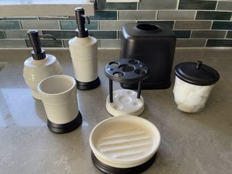 Bathroom Accessory Set