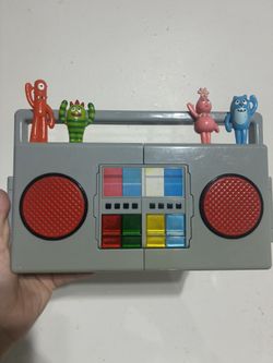 VINTAGE YO GABBA GABBA BOOMBOX BY BLUE BOX 2008 LIGHTS & SOUNDS -SOLD AS IS