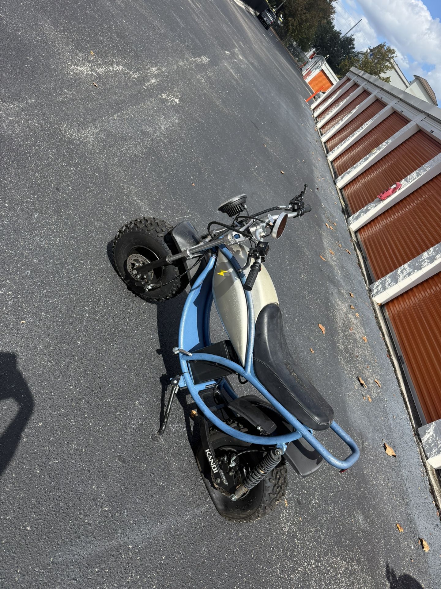 KANDI 60-volt Electric 1500 -Watt Rear-wheel hub motor Mini bike 1 -Batteries Included, Charger Included