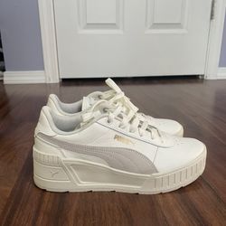 BARELY WORN PUMA White Shoes 