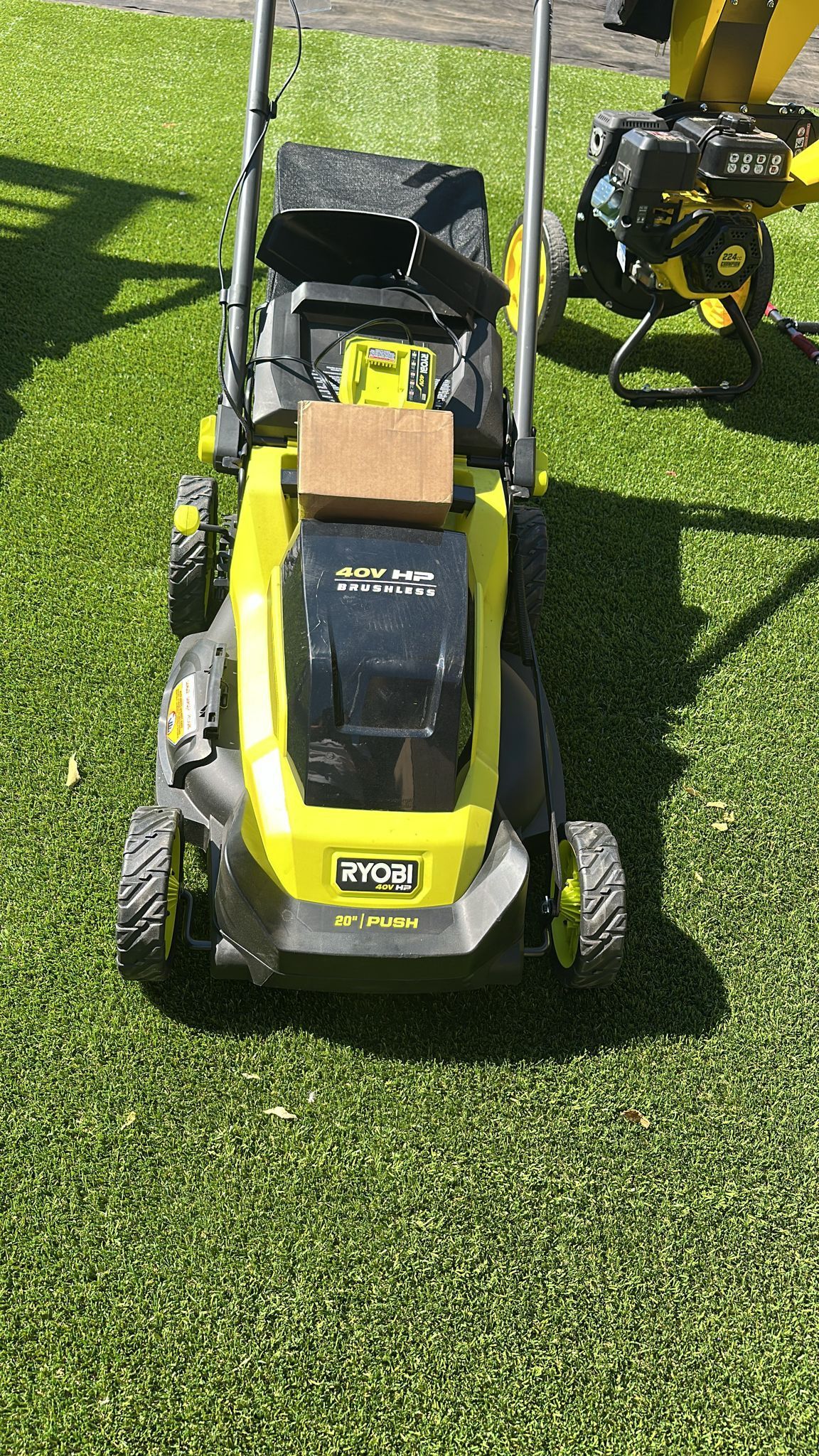 Ryobi Push Lawn Mower 20” in c/w 6Ah Battery and Charger 🔌