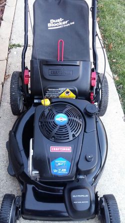 For sale a 22 inches cut self propelled craftsman lawnmower for Sale in Elgin IL OfferUp