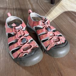 KEEN women’s pink Breathable outdoor athletic hiking sandal-Size 6.5