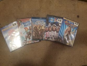 Lot Of 4 Dvds And 1 Blueray For The Kids