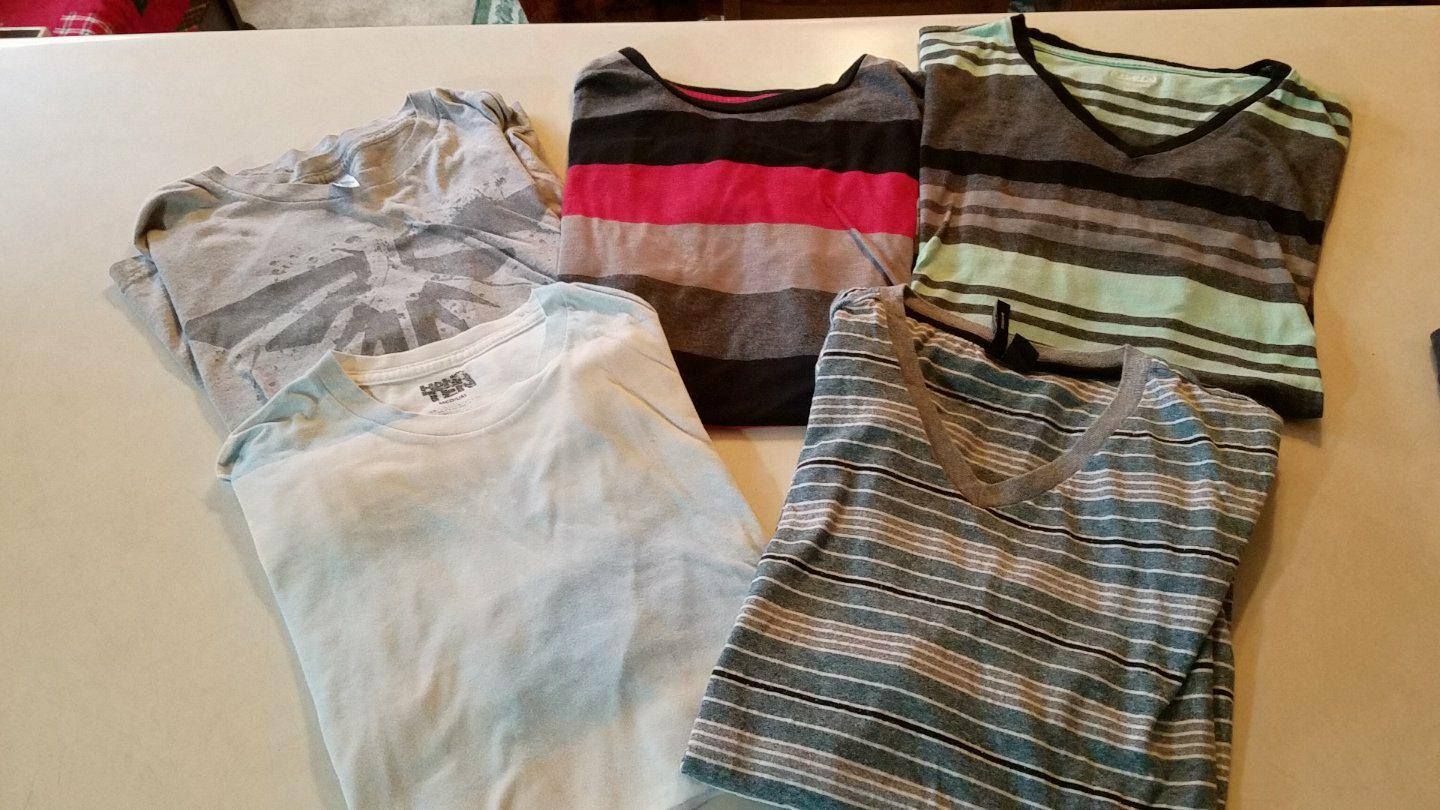 LAST CHANCE!Men's medium tshirts