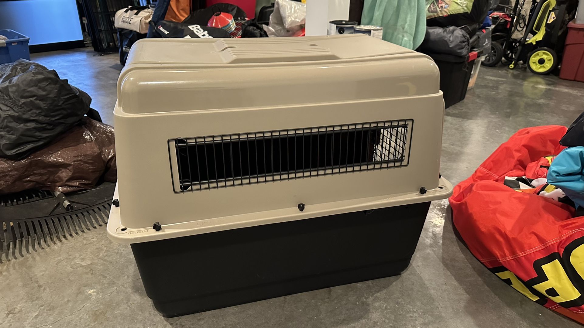 36” Dog Crate - PetMate Ultra Vari Dog Kennel